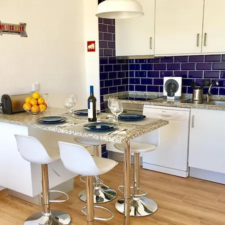 Apartamento T1 Frente Mar - 102 * Монте-Гордо